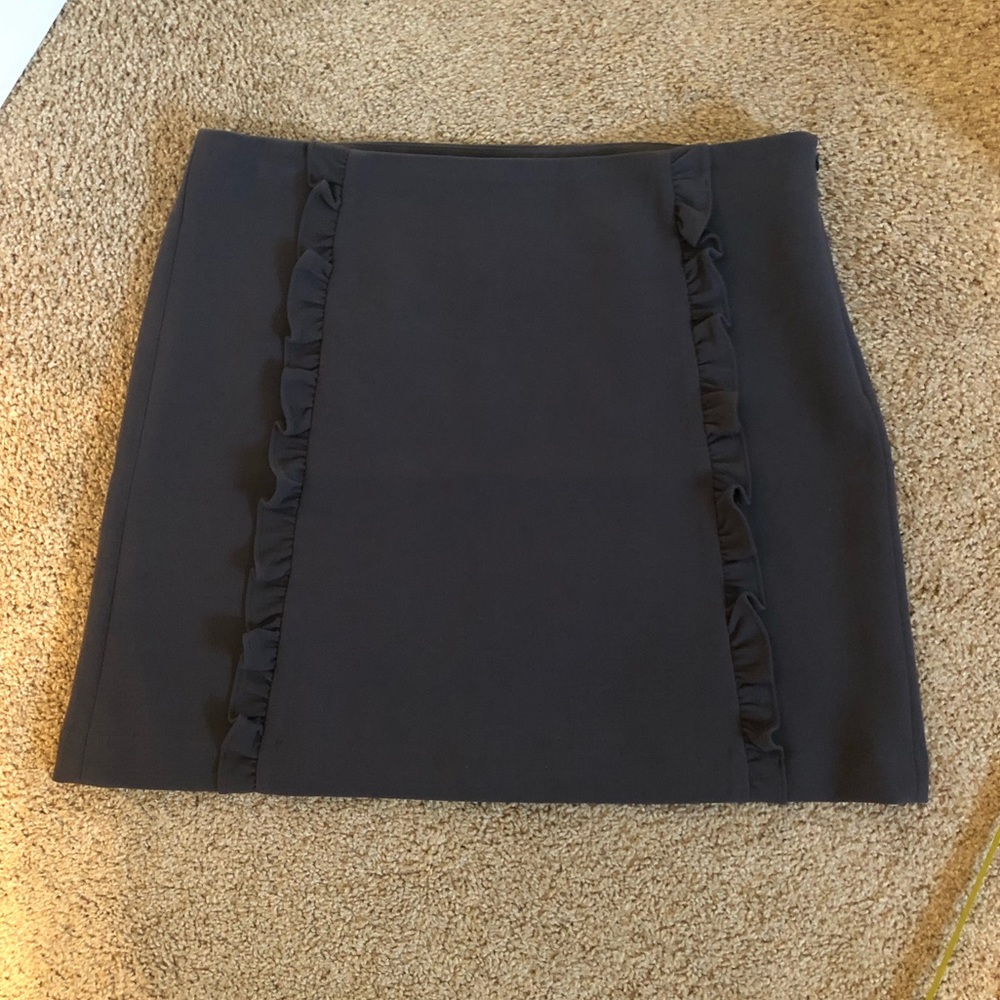 Loft - Gray Ruffle Skirt
